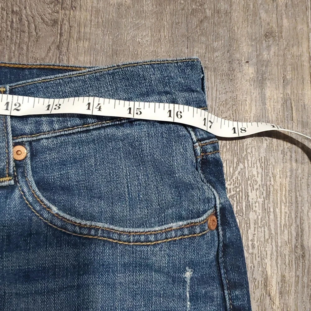 Levi 515 boot cut womens size 12M Blue Jeans Casual Medium Wash Distressed - Picture 4 of 12